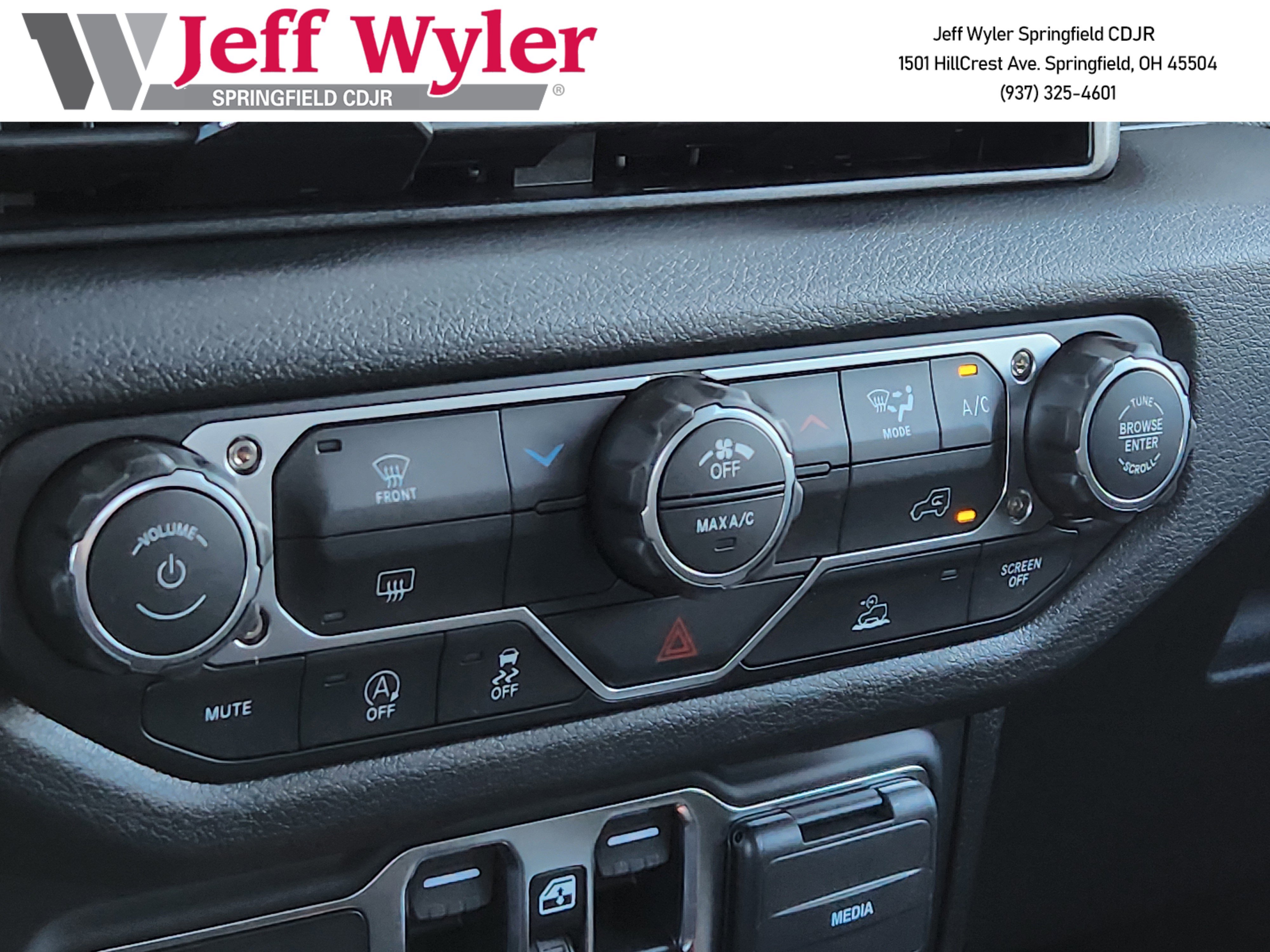 New 2025 Jeep Gladiator Sport image 7