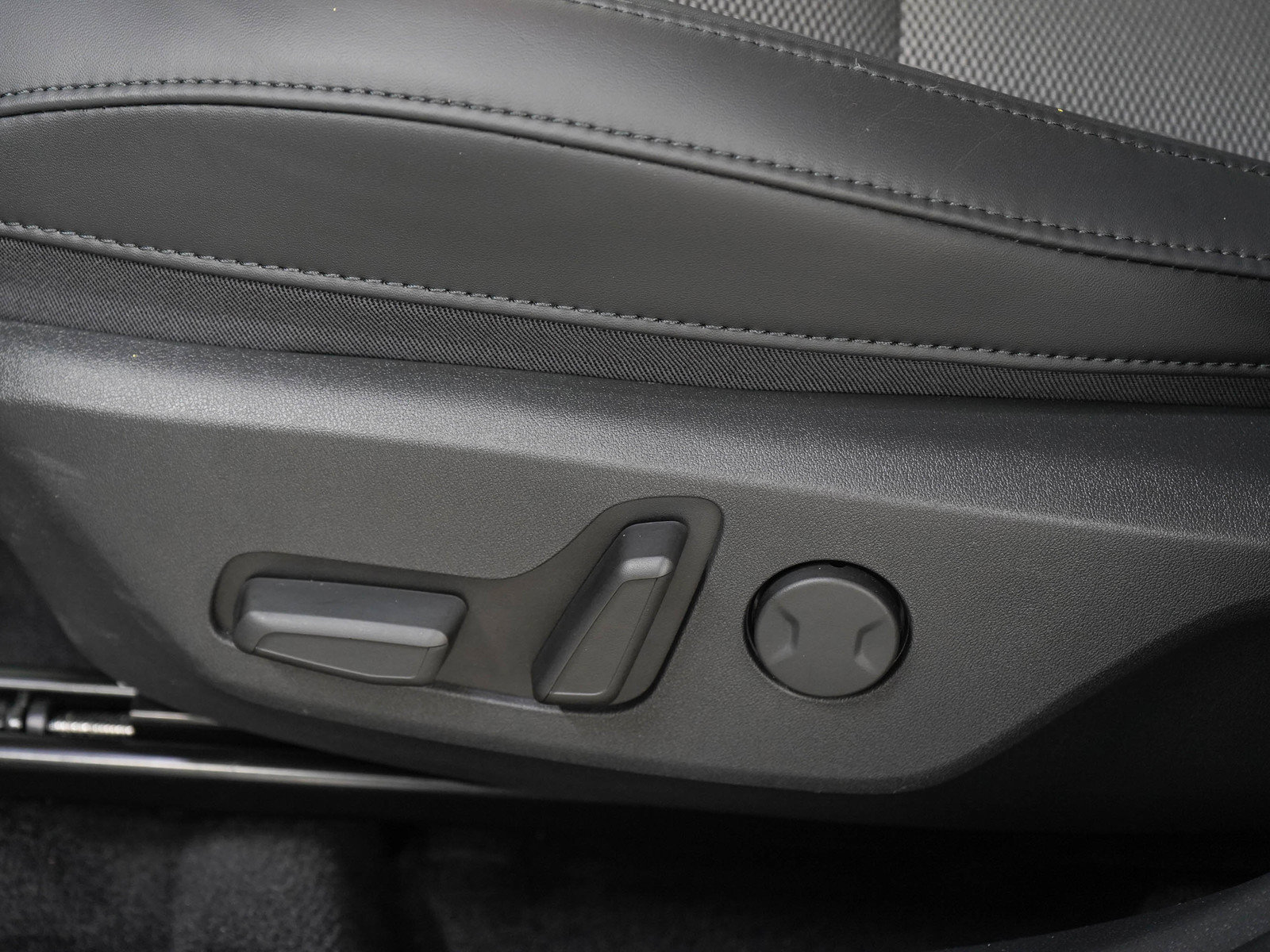 Used 2024 Kia Niro Wind w/ Wind Preserve Package FWD image 23