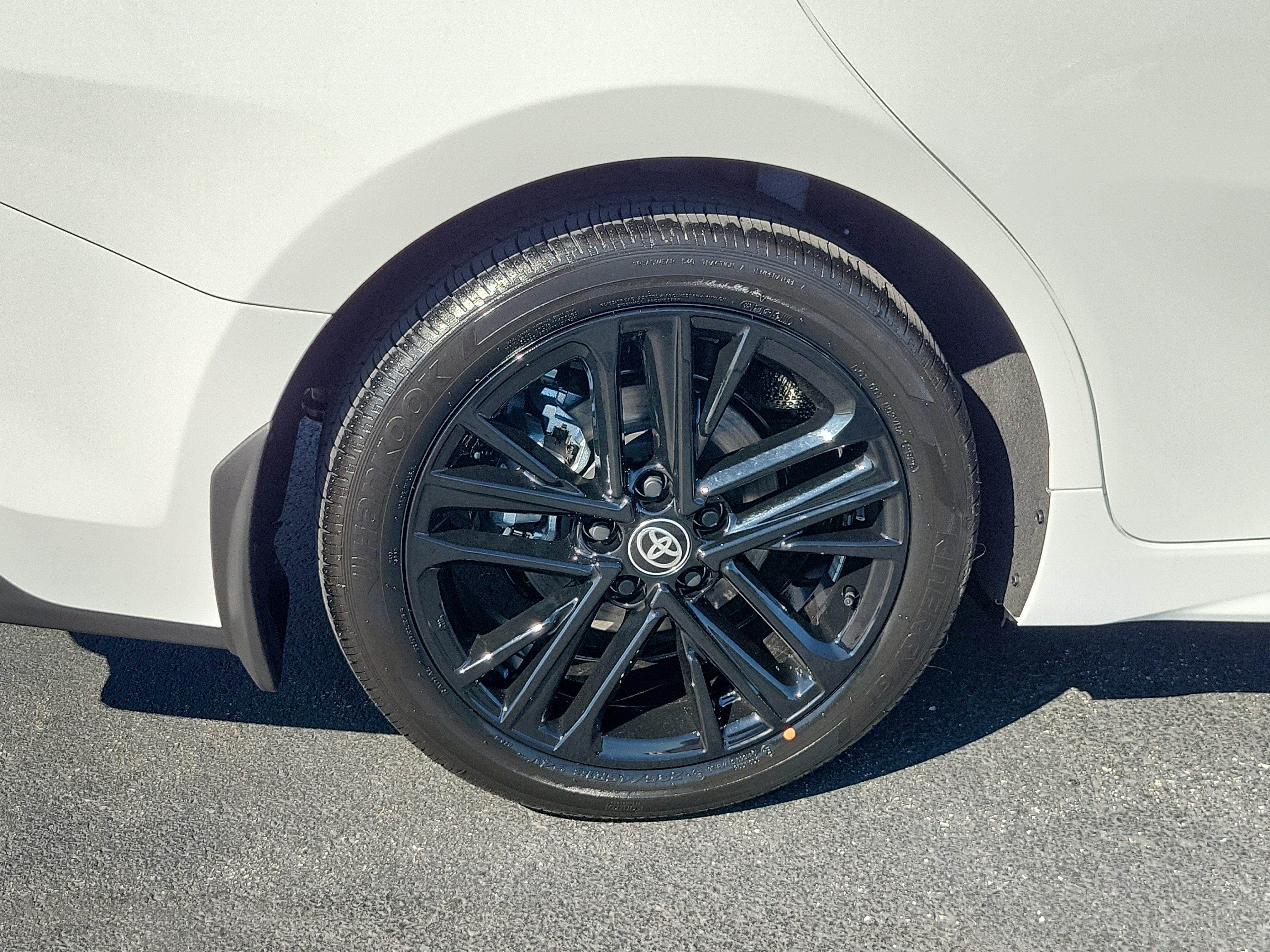 New 2026 Toyota Camry SE AWD/4WD image 6