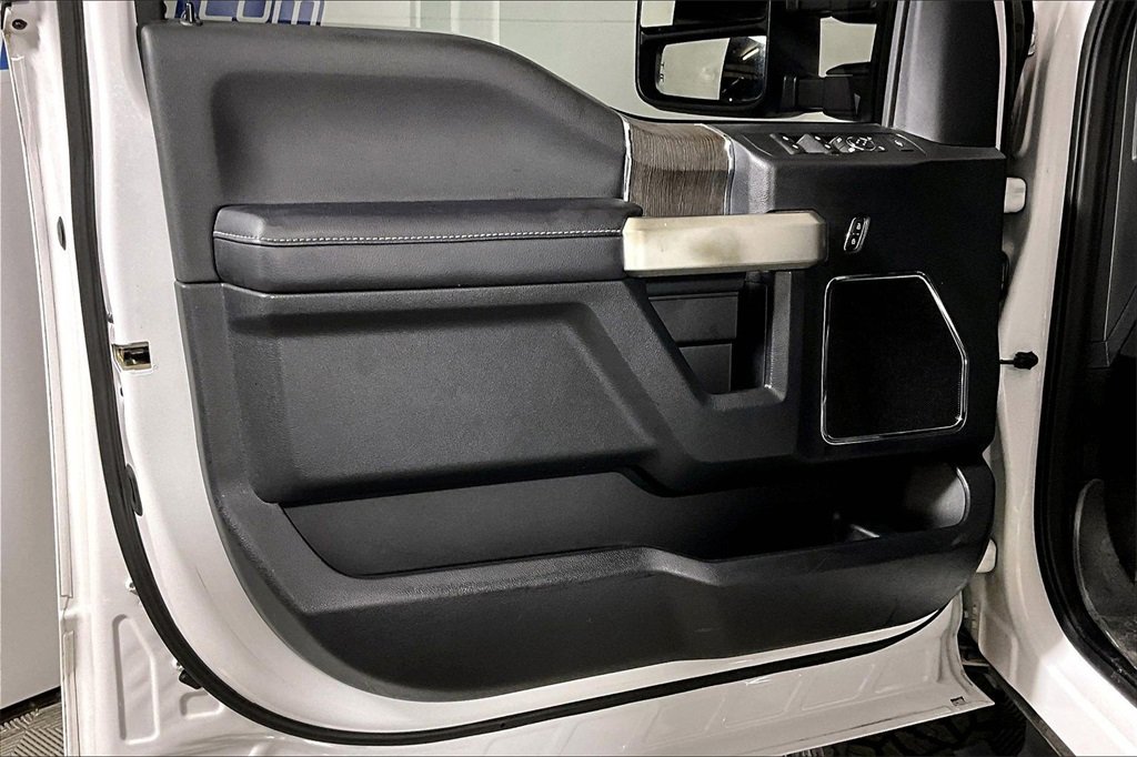 Certified 2020 Ford F250 Lariat w/ FX4 Off-Road Package image 15