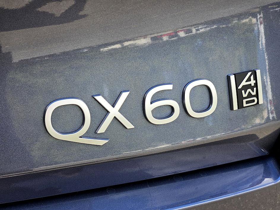 New 2026 INFINITI QX60 Luxe image 13