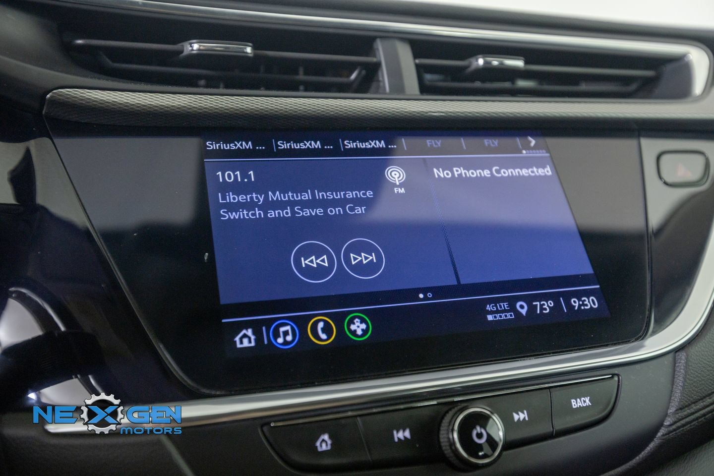 Used 2023 Buick Encore GX Preferred w/ Cold Weather Comfort Package AWD/4WD image 18