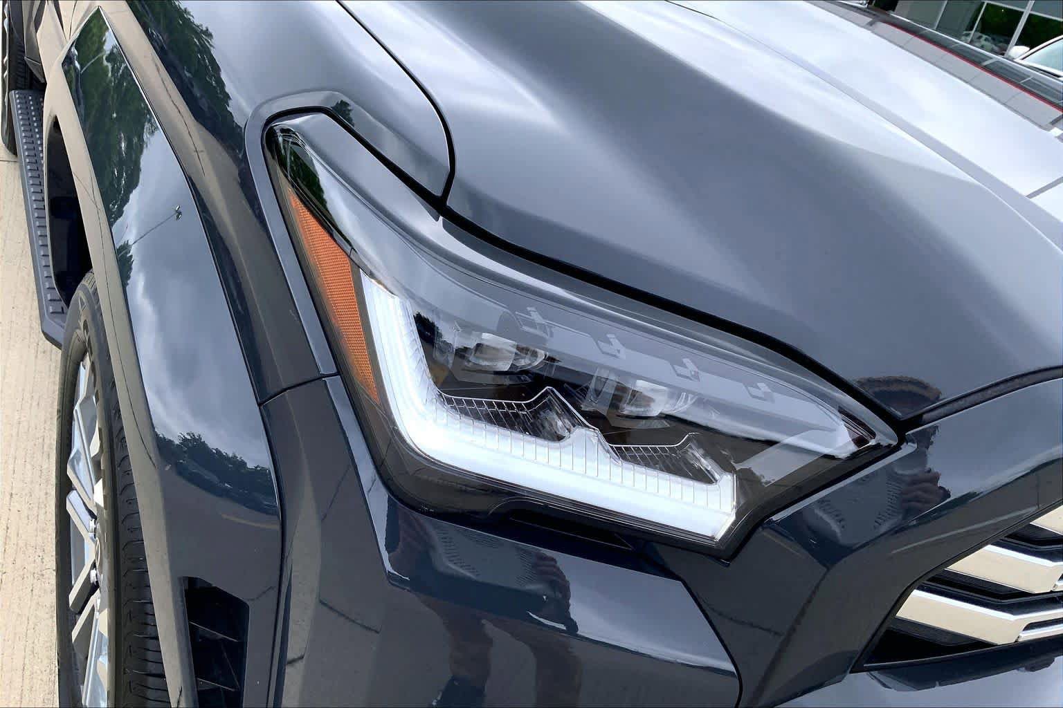 Used 2026 Toyota 4Runner Limited AWD/4WD image 27