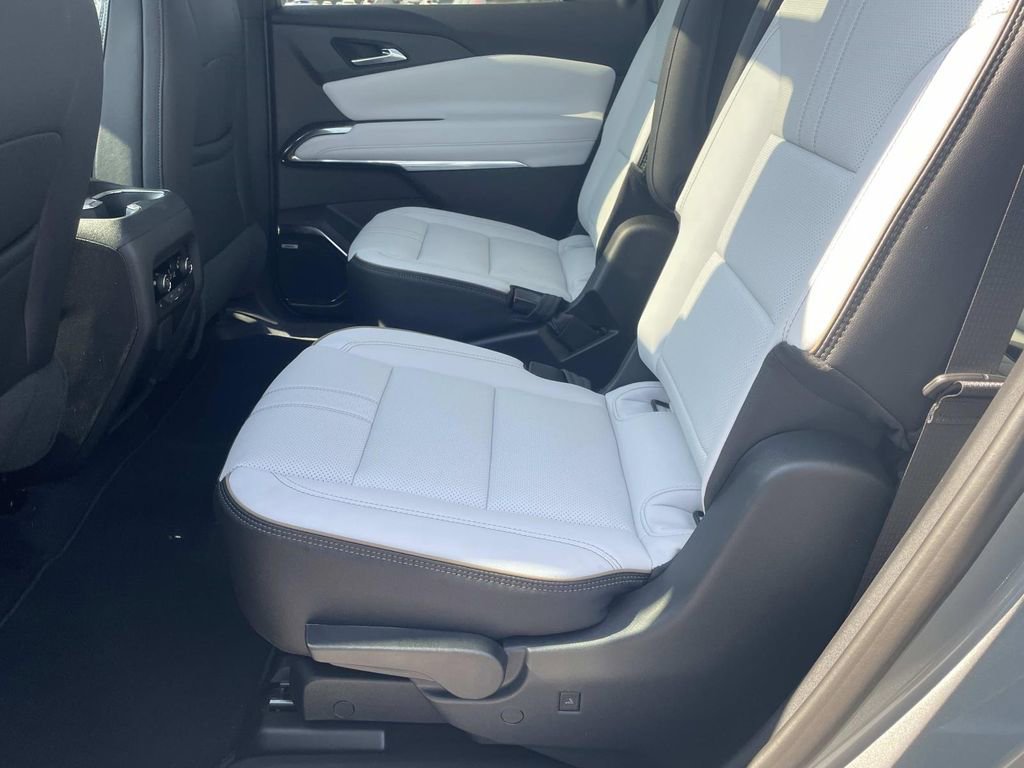 New 2026 Chevrolet Traverse High Country image 15