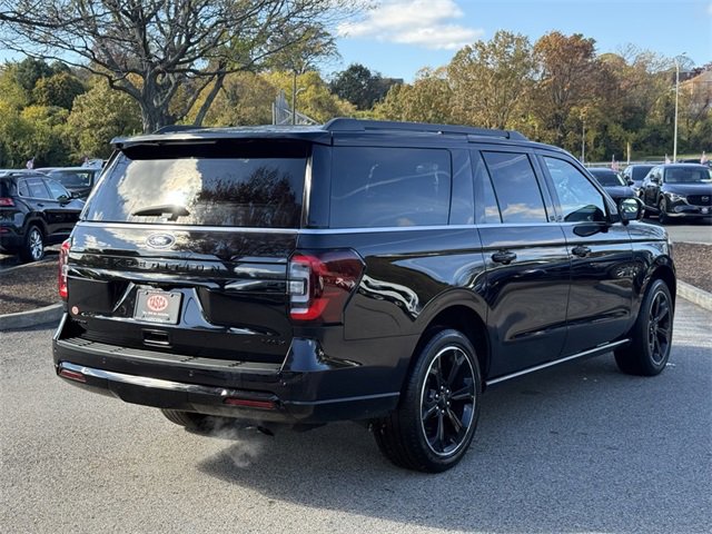 Used 2023 Ford Expedition Max Limited image 6