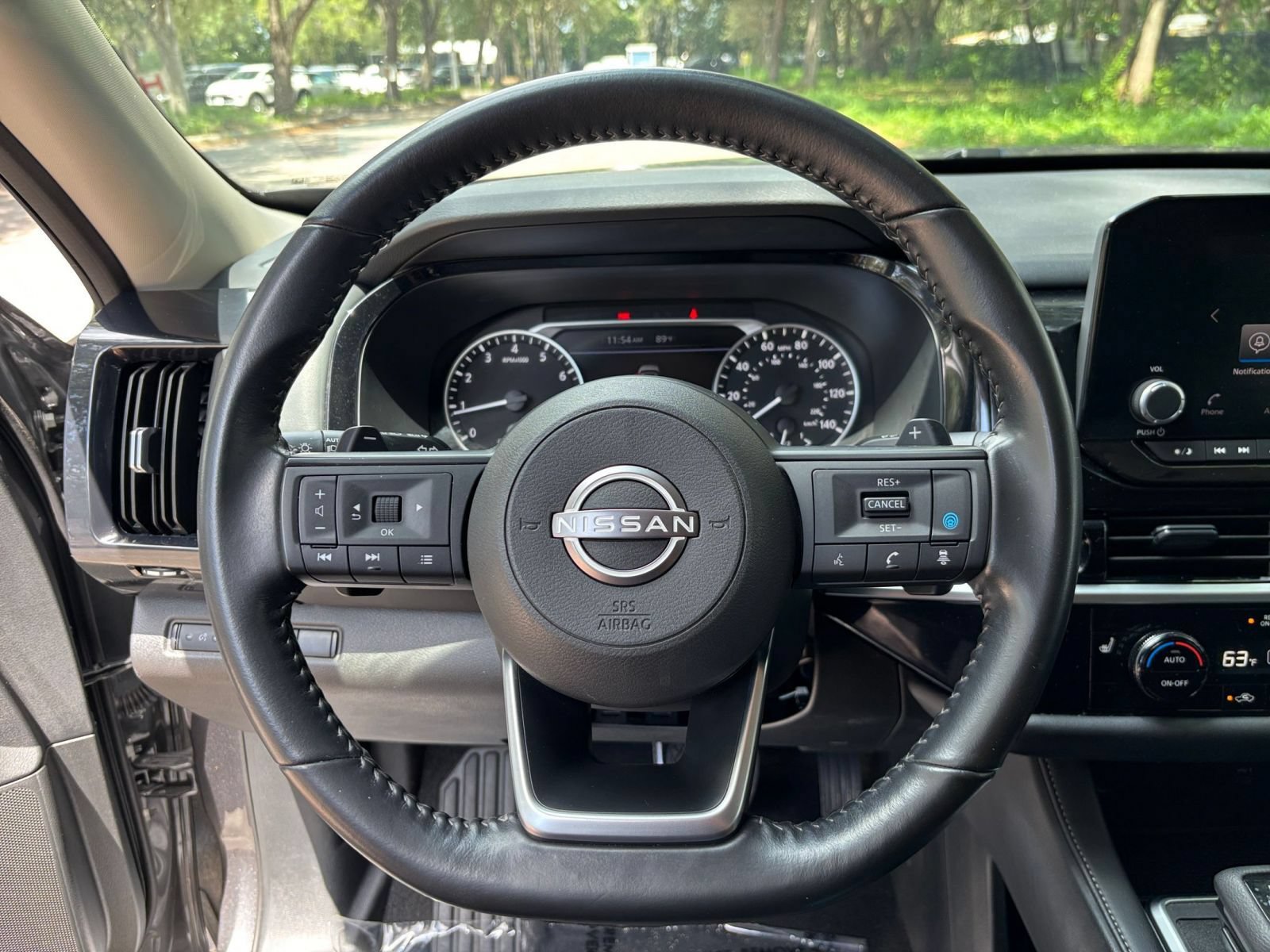 Used 2025 Nissan Pathfinder SV FWD image 29