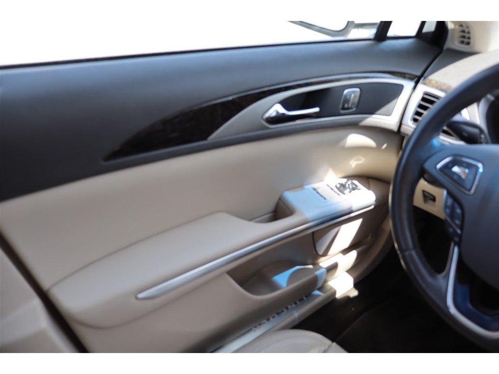 Used 2016 Lincoln MKZ Hybrid w/ Equipment Group 600A Reserve FWD image 20