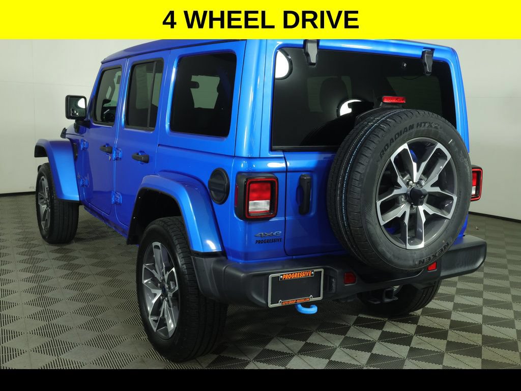 Certified 2024 Jeep Wrangler Unlimited w/ Convenience Group AWD/4WD image 5