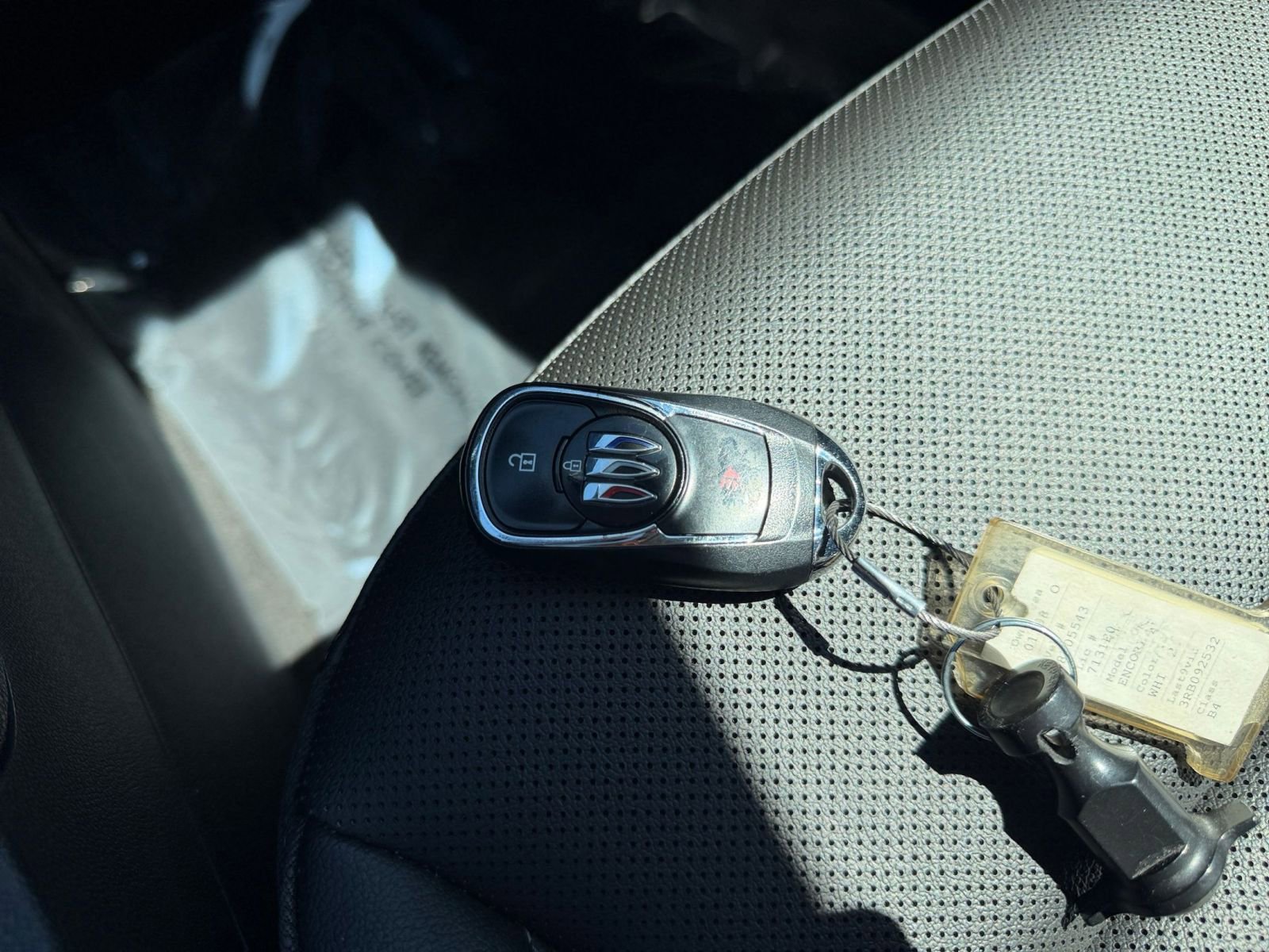 Used 2024 Buick Encore GX Sport Touring image 21