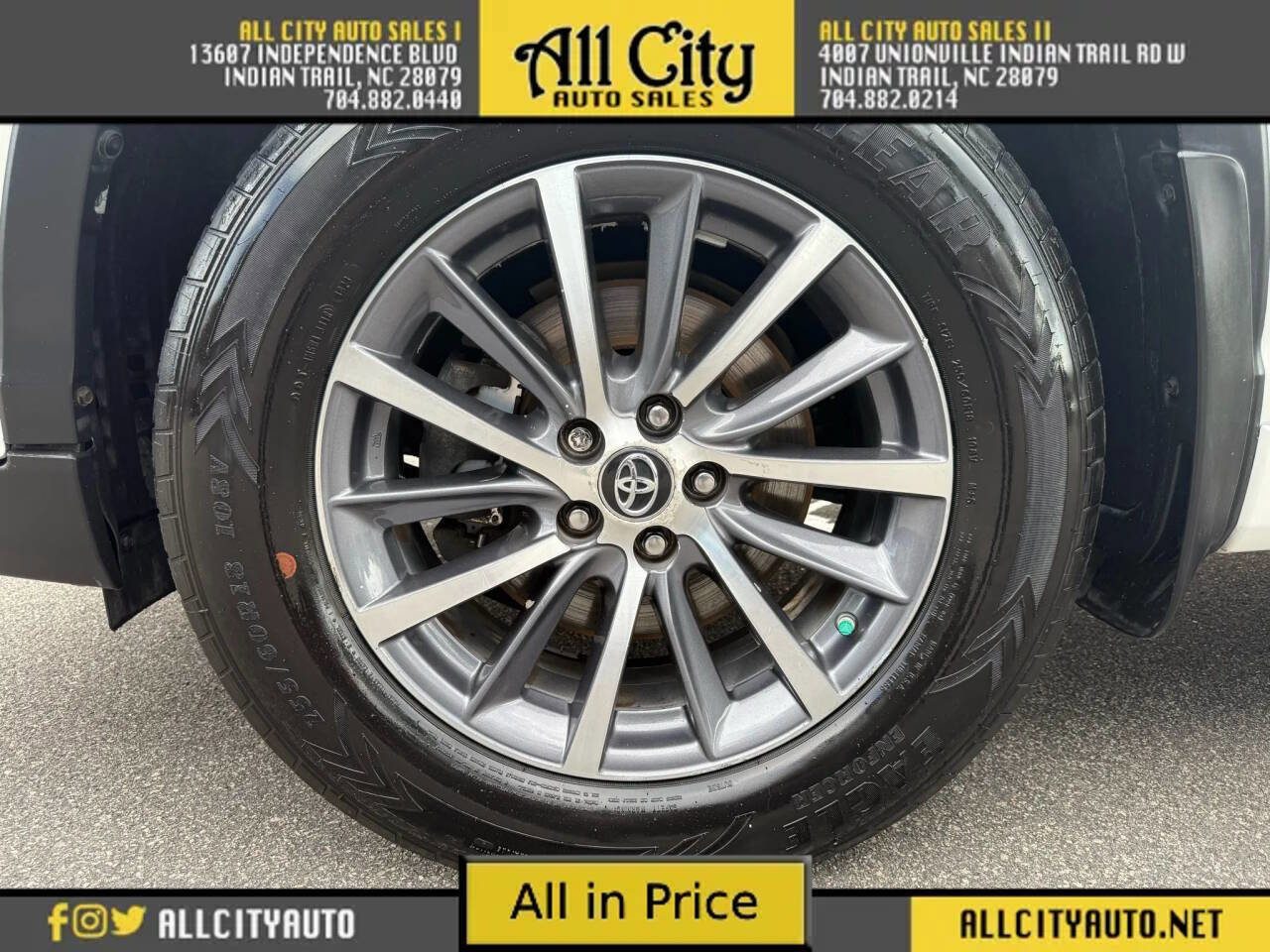 Used 2017 Toyota Highlander XLE image 24