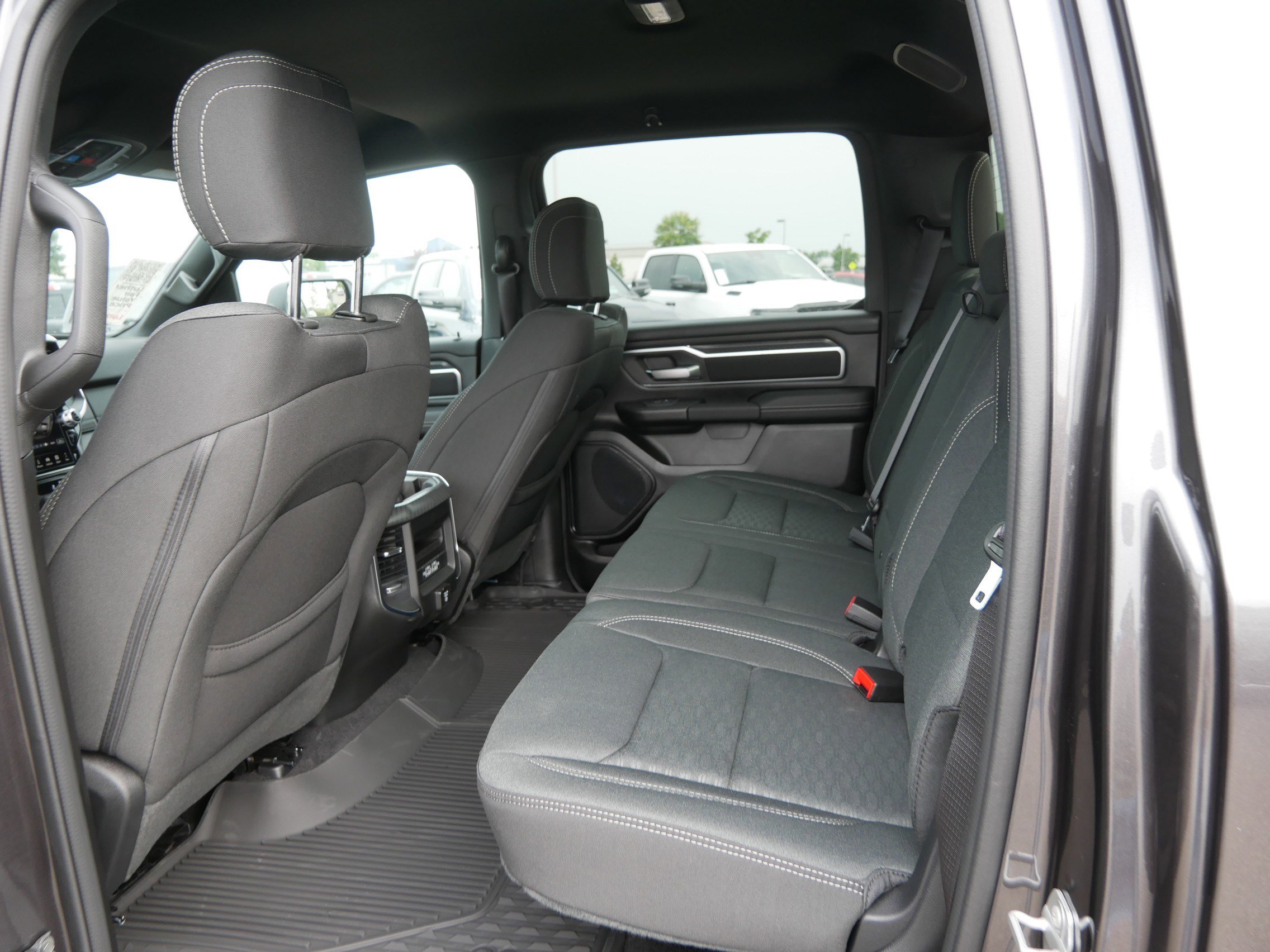 New 2026 RAM 1500 Big Horn AWD/4WD image 4