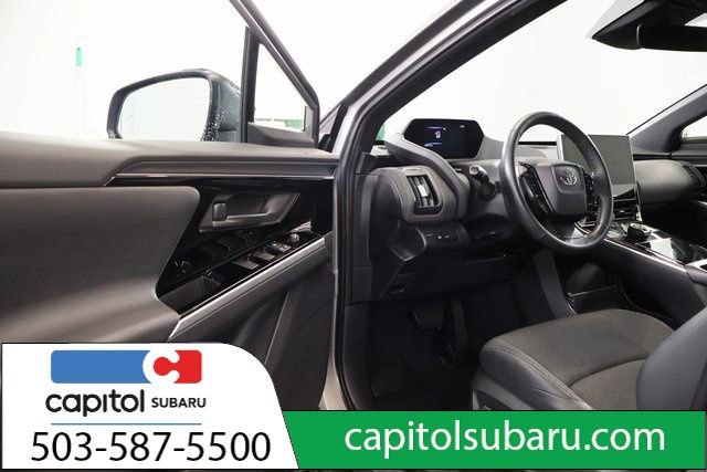 Used 2024 Toyota bZ4X XLE w/ Weather Package AWD/4WD image 10