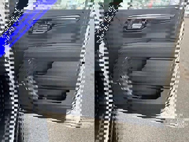 New 2025 Chevrolet Suburban Premier image 13