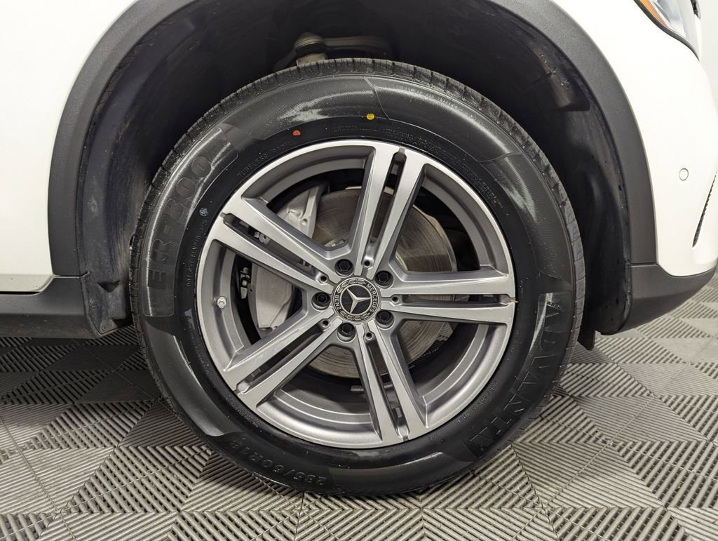 Used 2020 Mercedes-Benz GLC 300 image 29