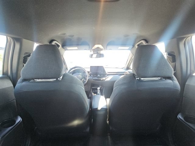 Used 2019 Toyota C-HR XLE FWD image 16