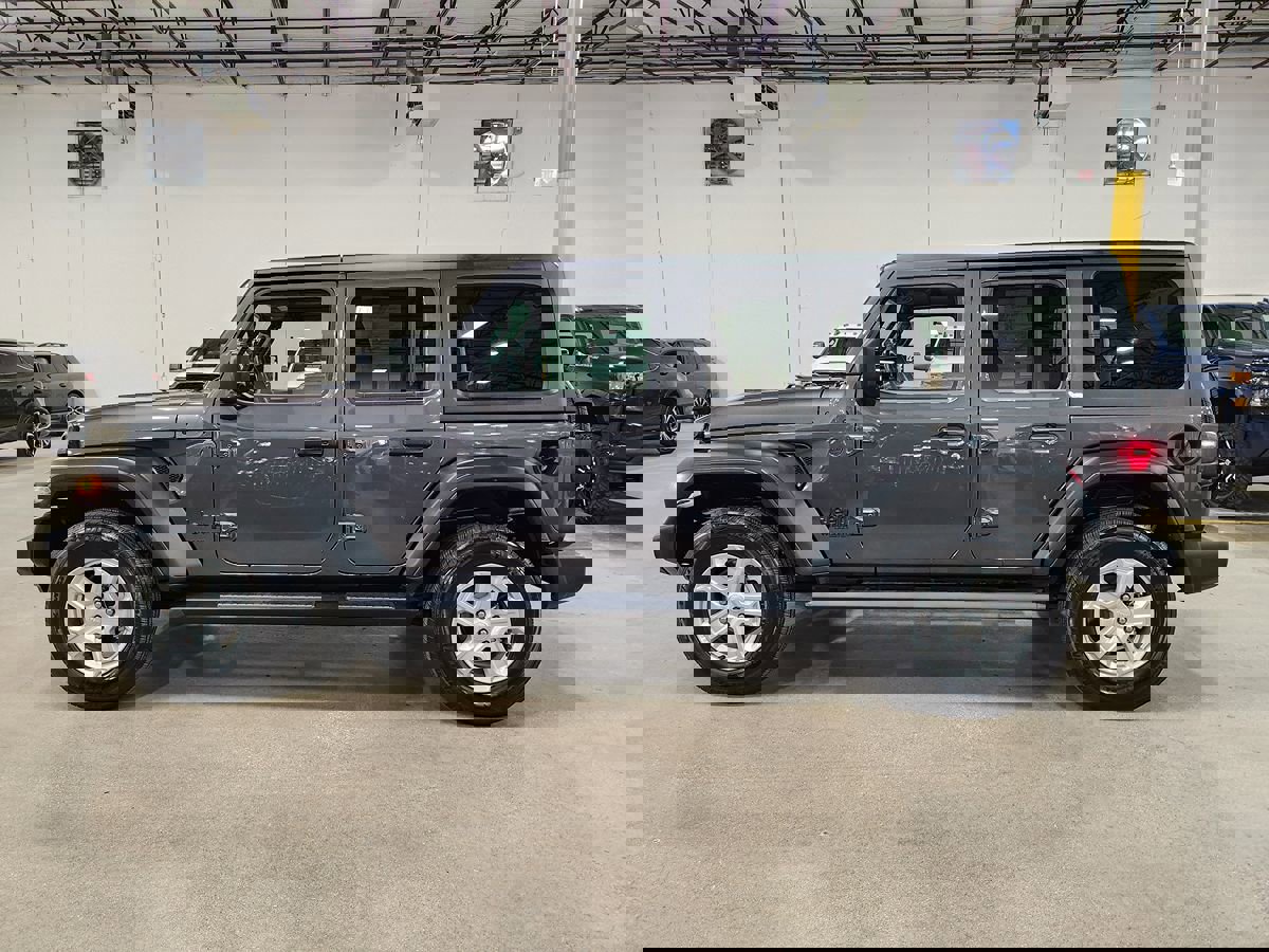 Used 2022 Jeep Wrangler Unlimited Sport image 7