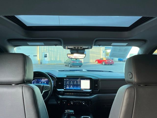 Used 2023 Chevrolet Silverado 1500 LTZ w/ LTZ Premium Package image 31