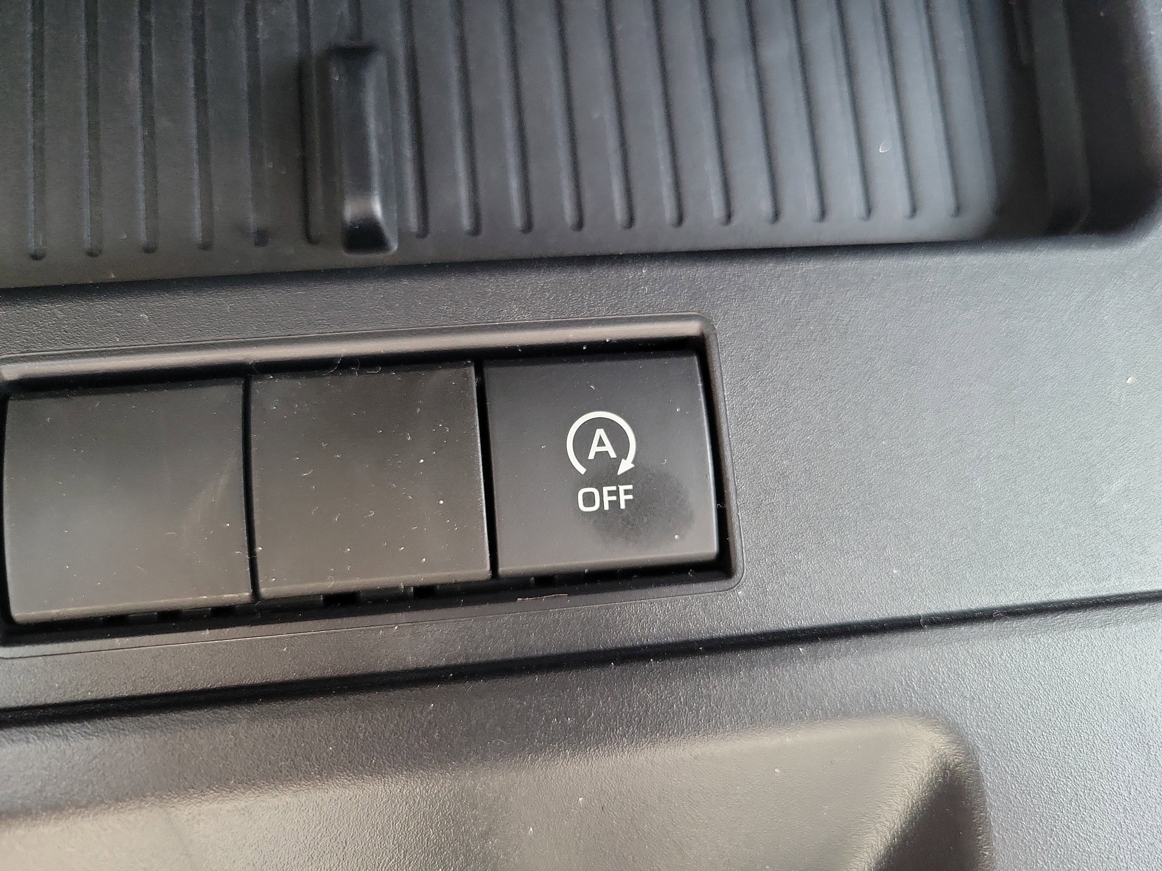 New 2026 Toyota Corolla Cross L image 31