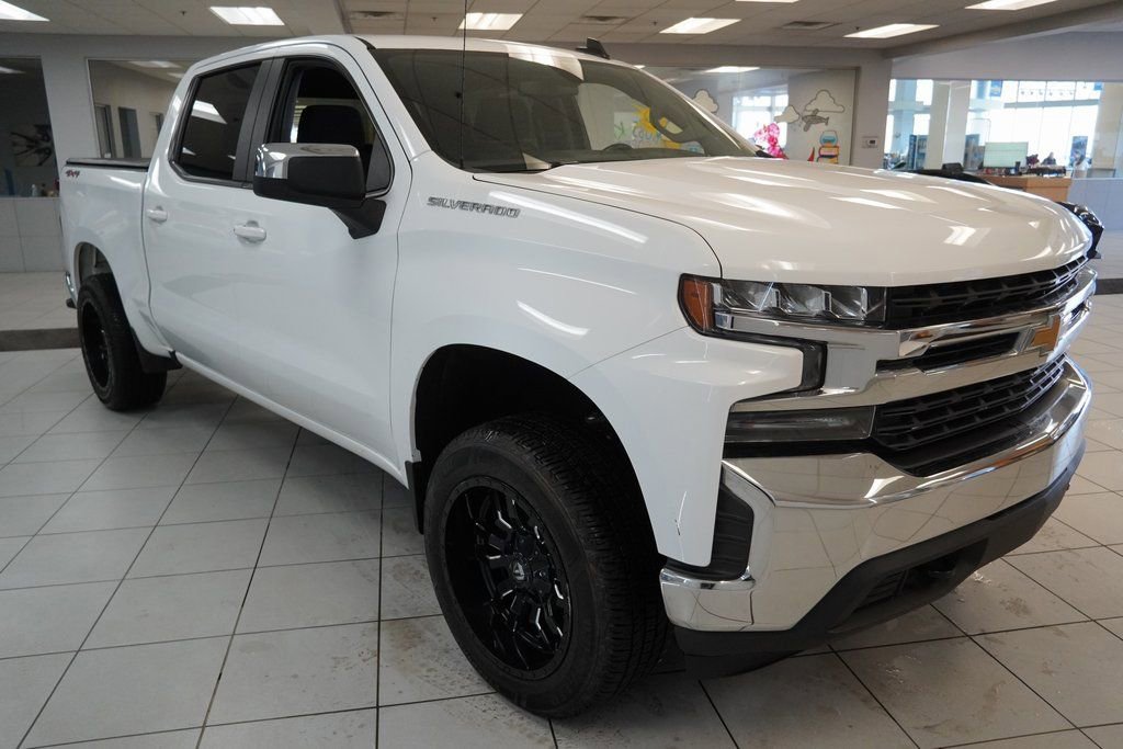 Used 2020 Chevrolet Silverado 1500 LT w/ All-Star Edition image 13