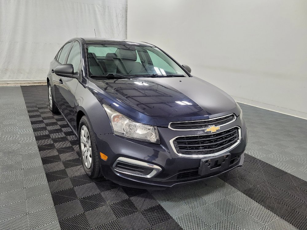Used 2015 Chevrolet Cruze LS FWD image 13