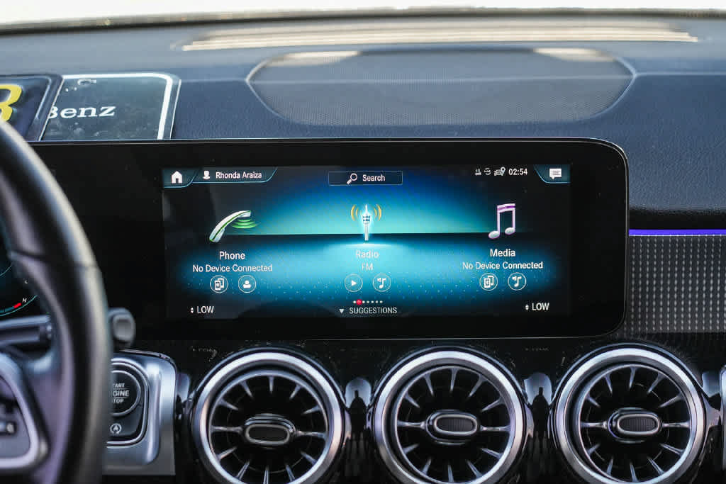 Used 2022 Mercedes-Benz GLB 250 image 14