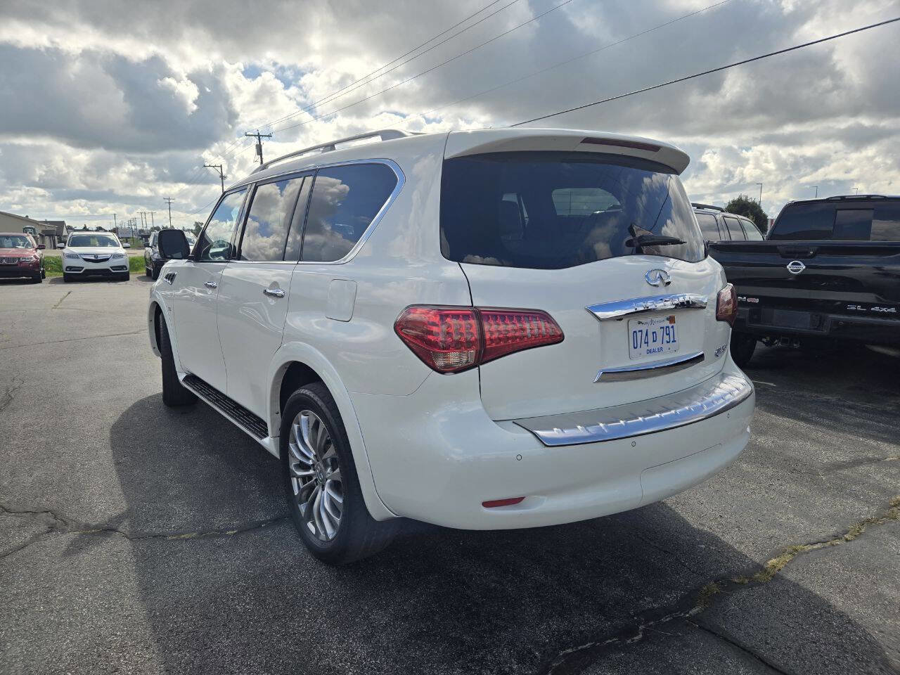 Used 2016 INFINITI QX80 Luxe w/ 22" Wheel Package image 30