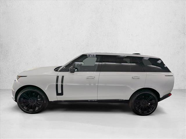 New 2026 Land Rover Range Rover Long Wheelbase SE AWD/4WD image 2