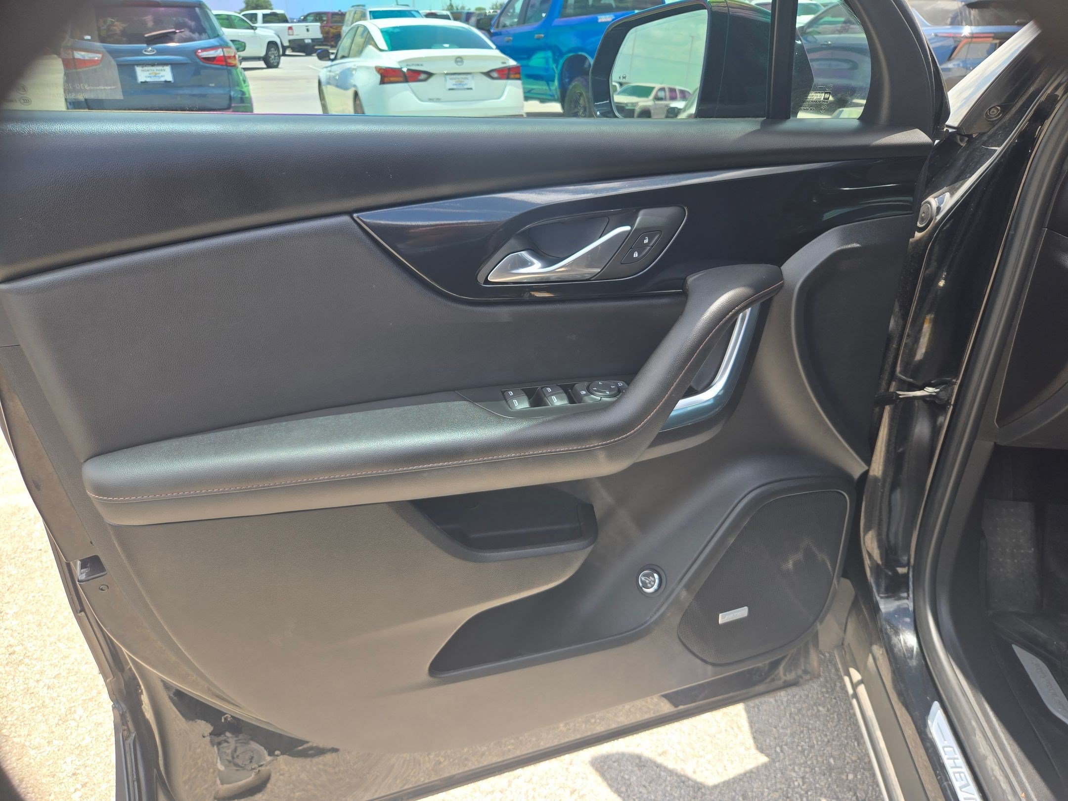 Used 2023 Chevrolet Blazer Premier FWD image 12