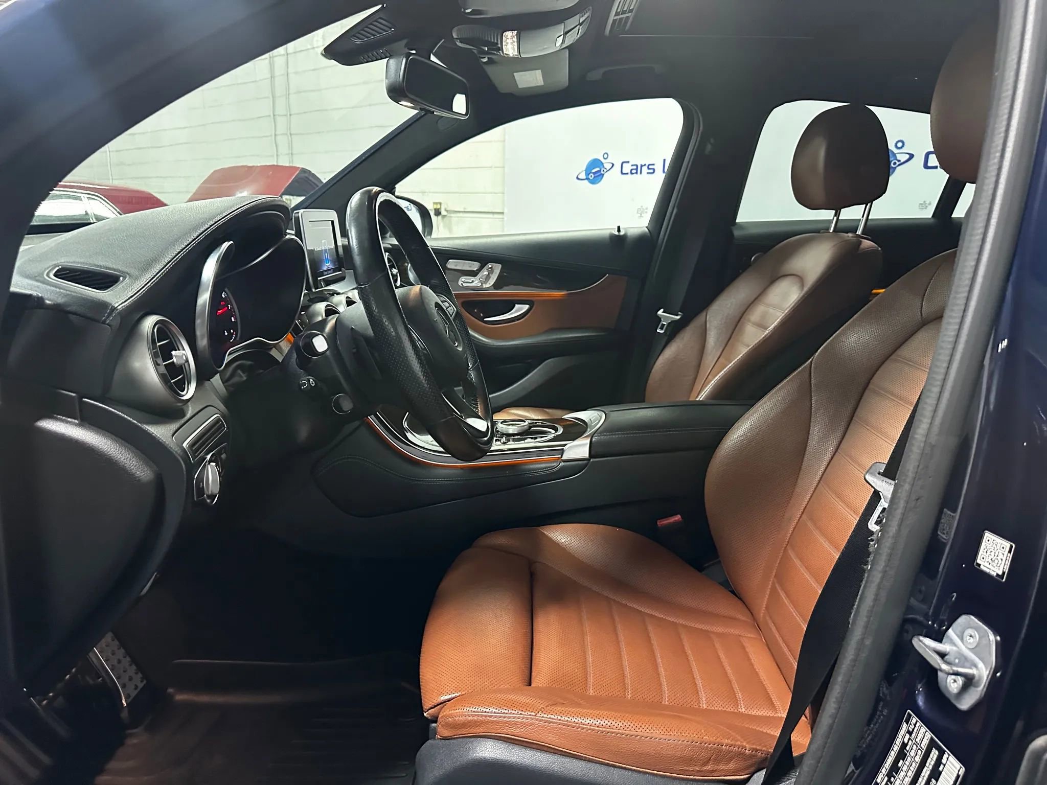 Used 2019 Mercedes-Benz GLC 300 4MATIC Coupe image 10