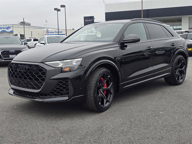 New 2025 Audi RS Q8 performance image 3