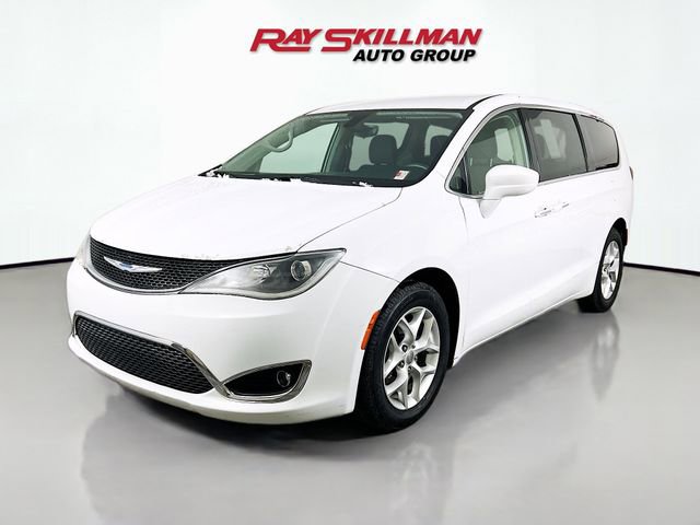 Used 2018 Chrysler Pacifica Touring Plus w/ Tire & Wheel Group image 3