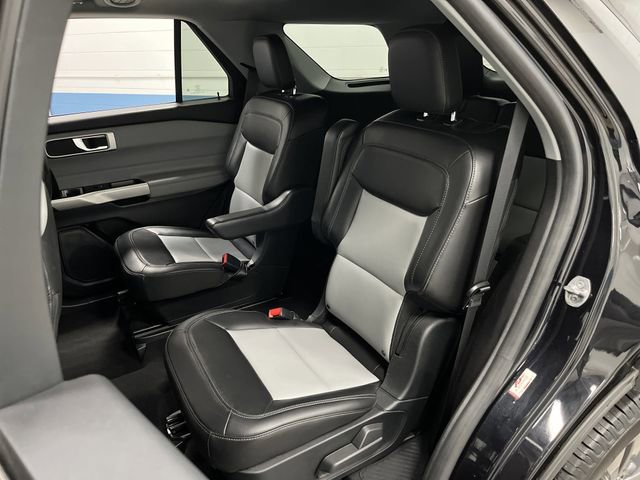 Used 2022 Ford Explorer XLT w/ Equipment Group 202A image 30