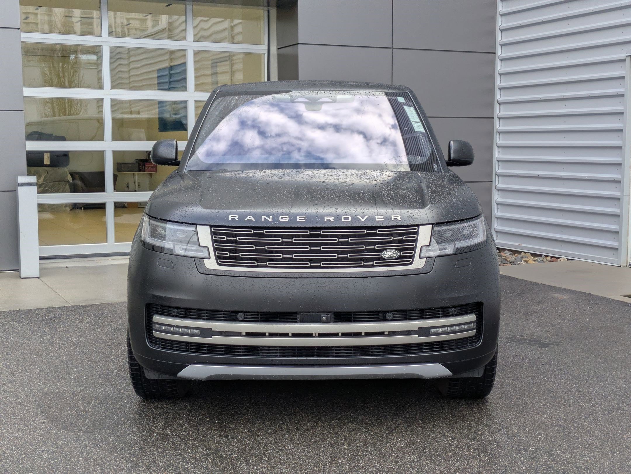 Certified 2023 Land Rover Range Rover SE image 11