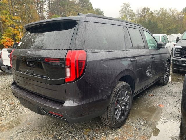 New 2025 Ford Expedition Platinum w/ Stealth Performance Package image 10