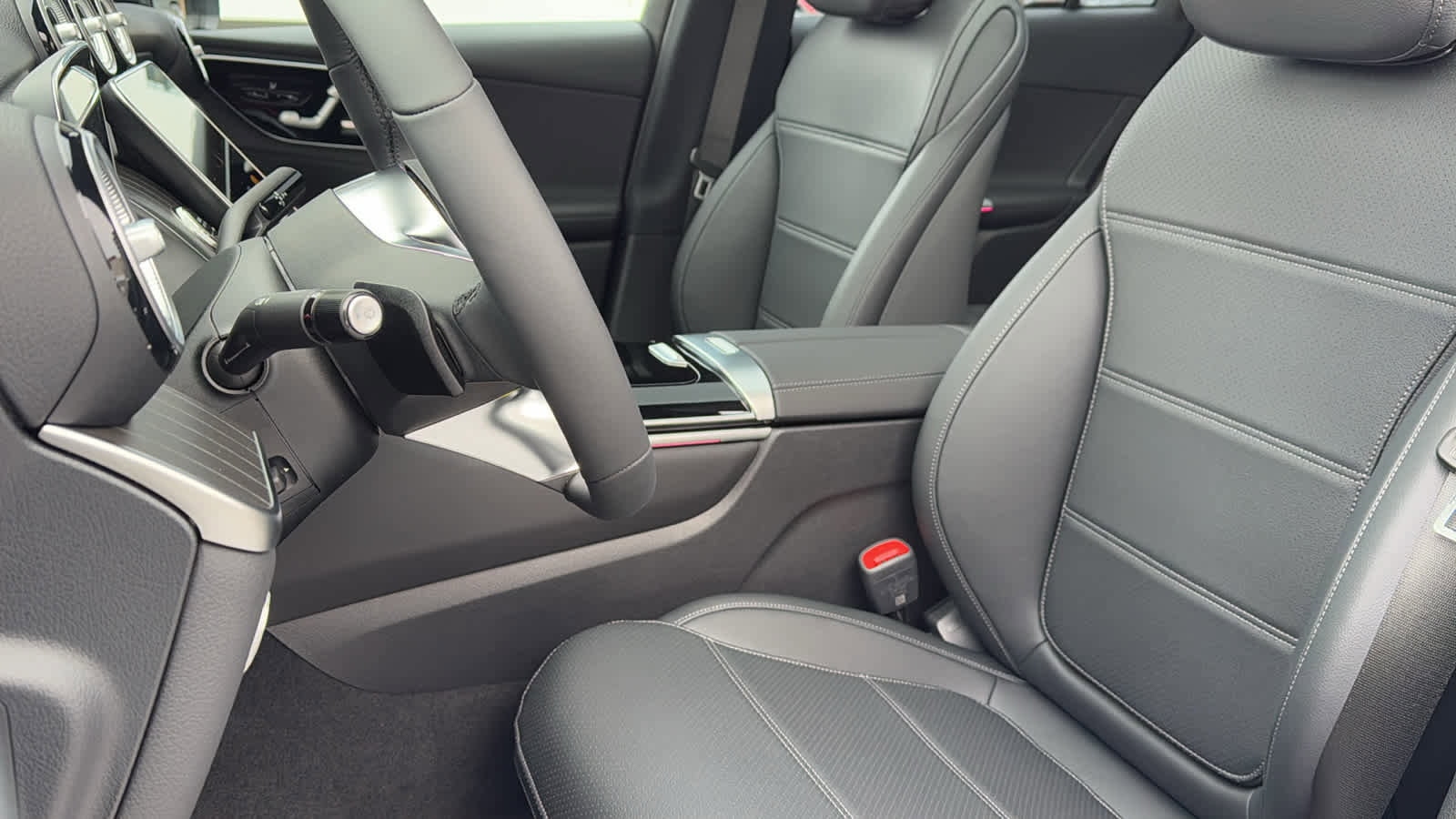 New 2026 Mercedes-Benz GLC 300 4MATIC image 27