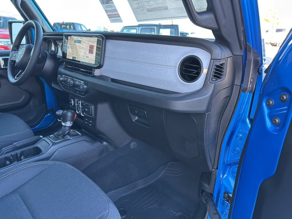 New 2026 Jeep Gladiator Sport AWD/4WD image 55
