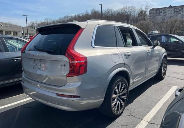 Used 2023 Volvo XC90 B6 Core w/ Protection Package Premier AWD/4WD image 11