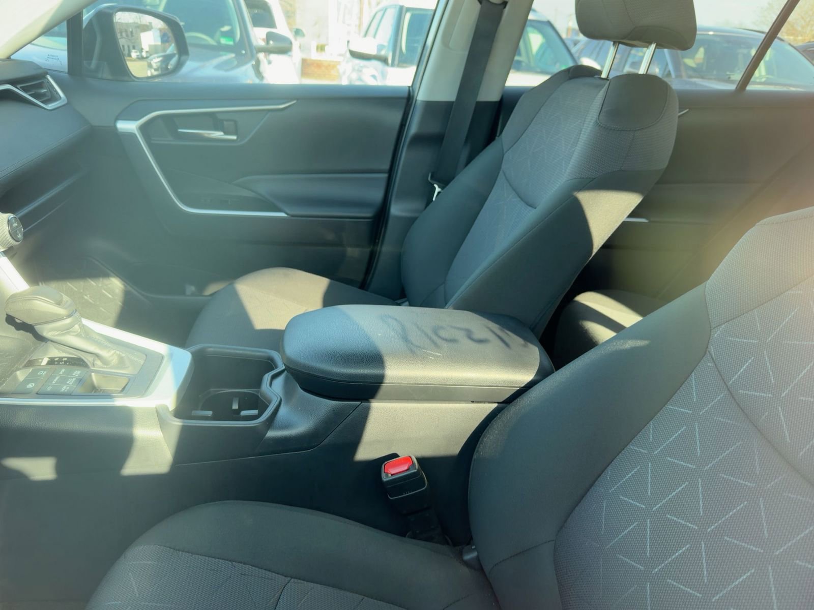 Used 2025 Toyota RAV4 XLE image 7