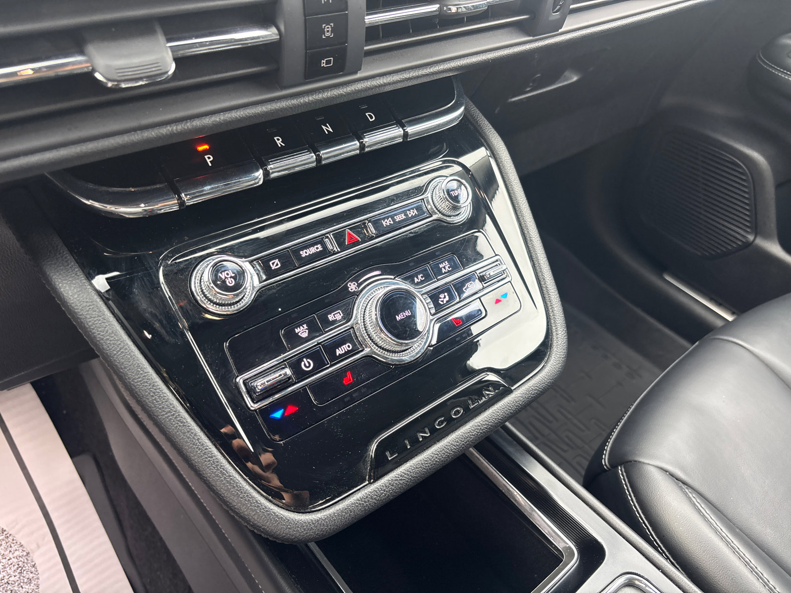 Certified 2022 Lincoln Corsair FWD image 22
