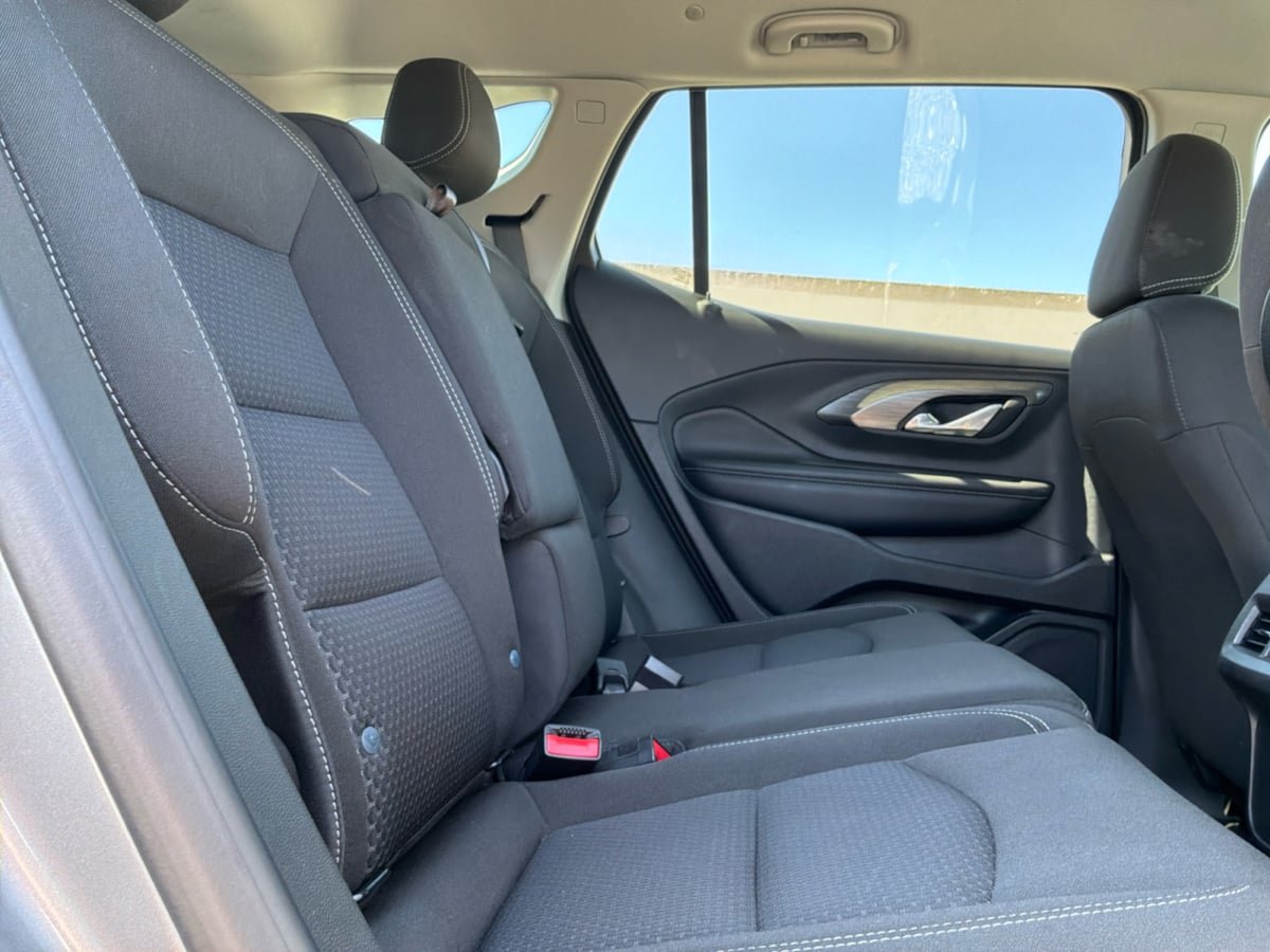 Used 2023 GMC Terrain SLE FWD image 19
