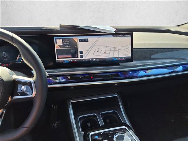 Used 2025 BMW i7 eDrive50 w/ M Sport Package RWD image 15