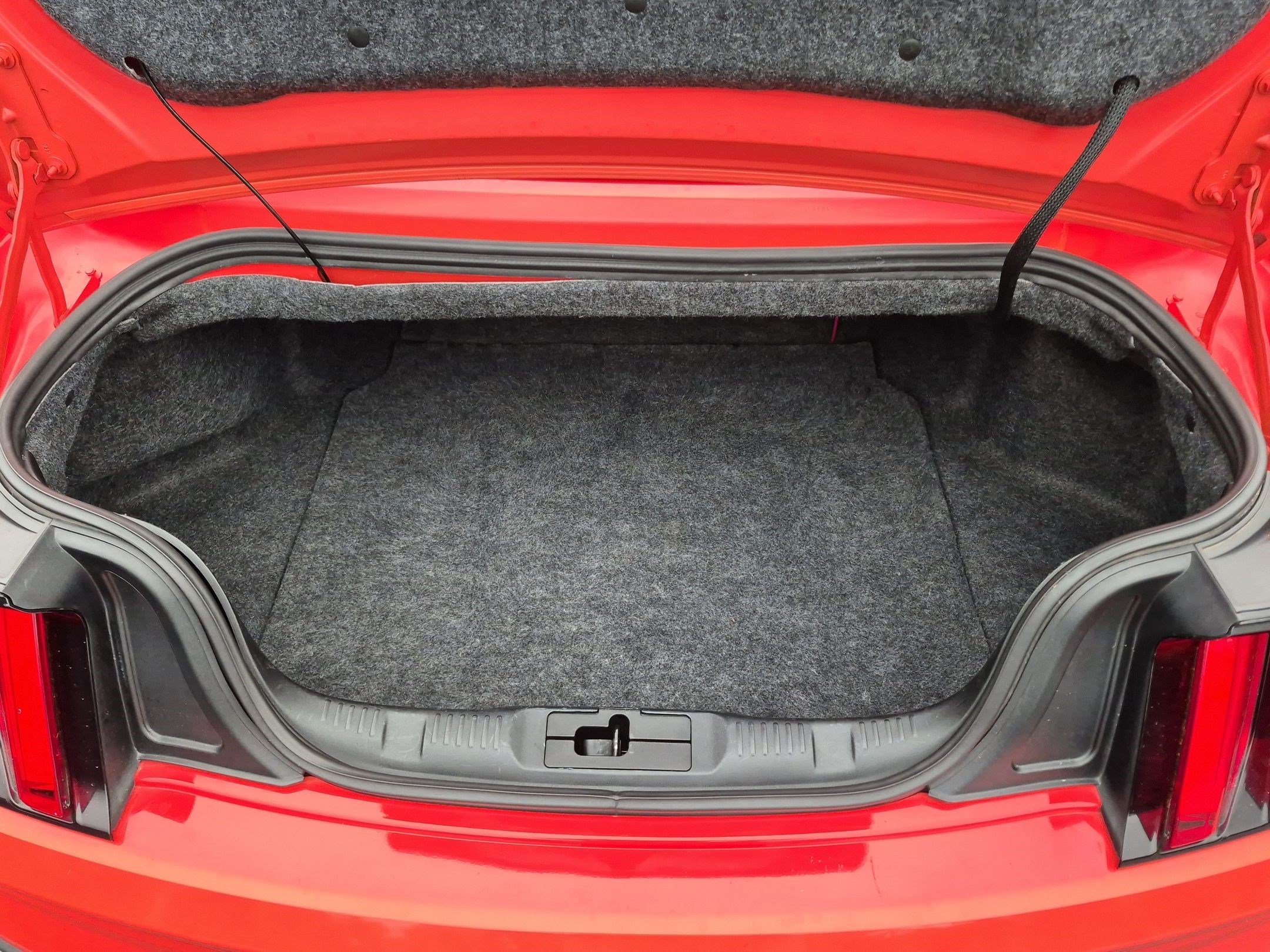 Used 2016 Ford Mustang GT Premium RWD image 31