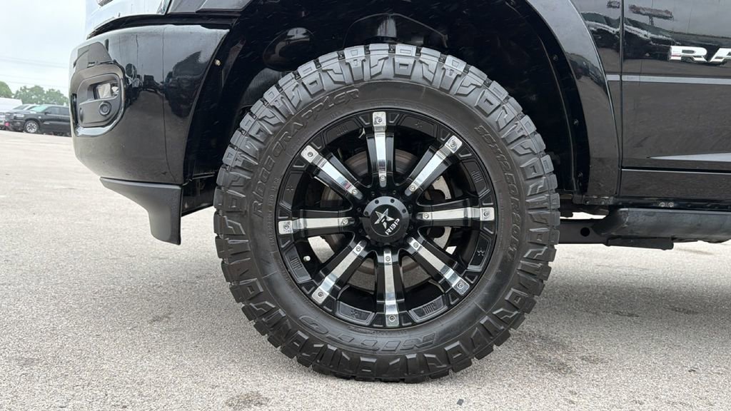 Used 2022 RAM 2500 Limited AWD/4WD image 9