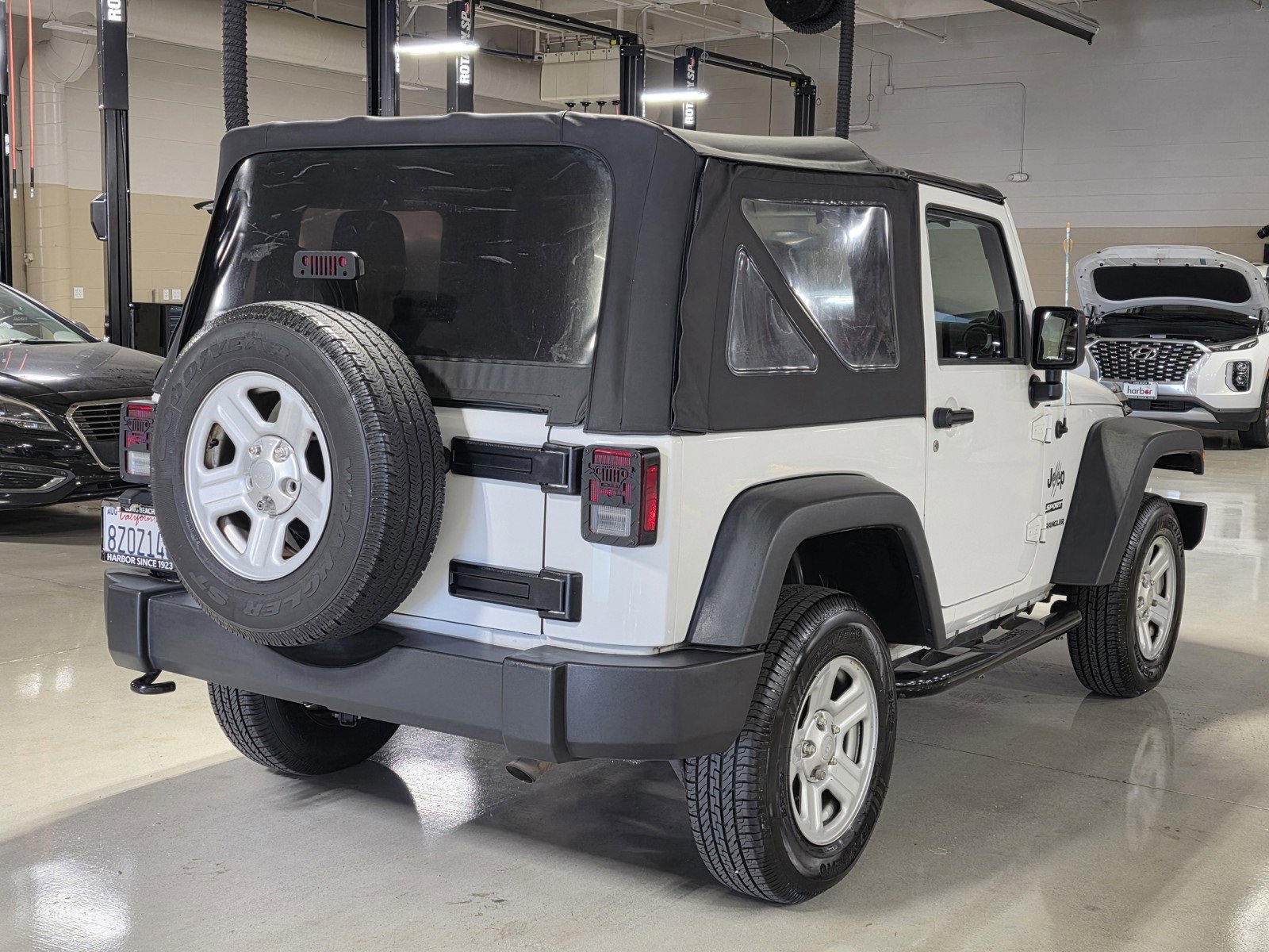 Used 2014 Jeep Wrangler Sport image 7