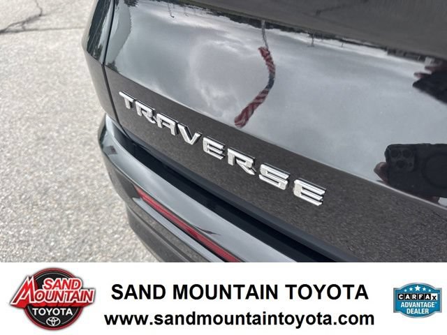 Used 2025 Chevrolet Traverse High Country FWD image 10