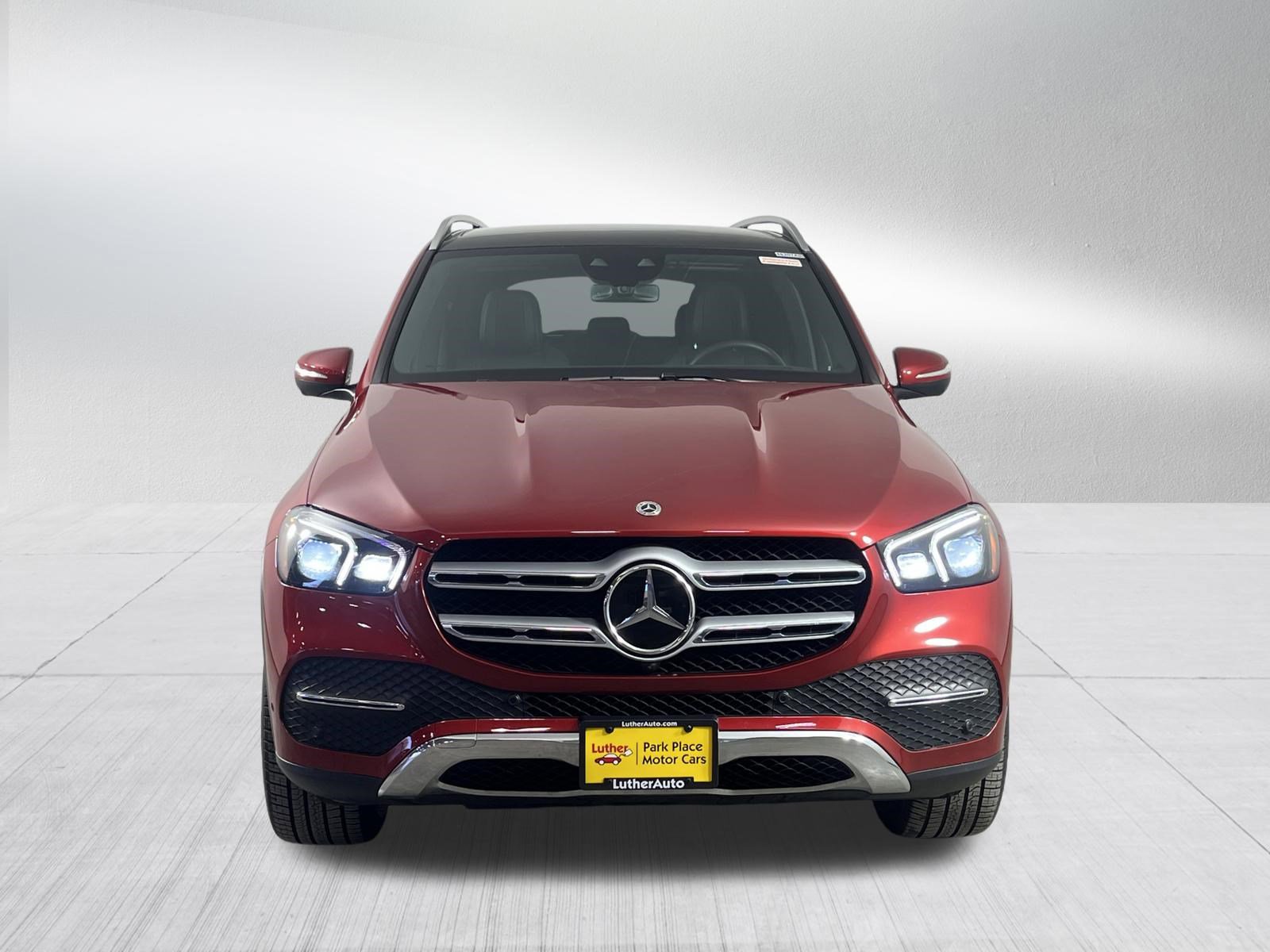 Used 2022 Mercedes-Benz GLE 350 4MATIC image 2