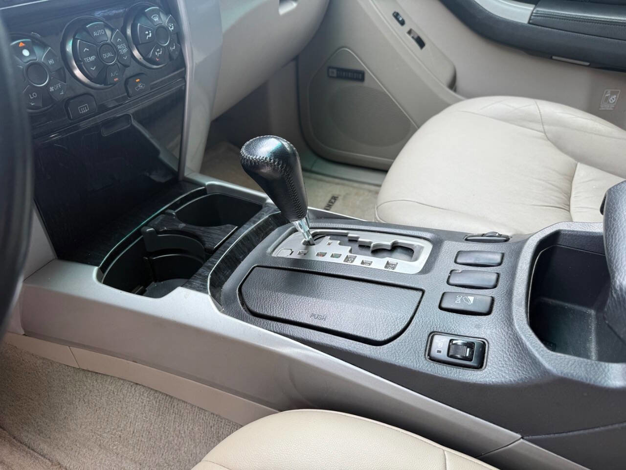 Used 2007 Toyota 4Runner Limited image 12