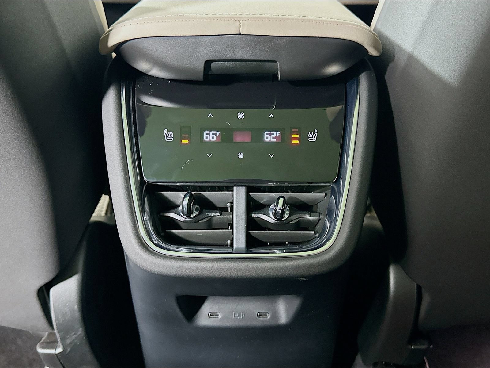 New 2026 Volvo EX90 Ultra AWD/4WD image 36