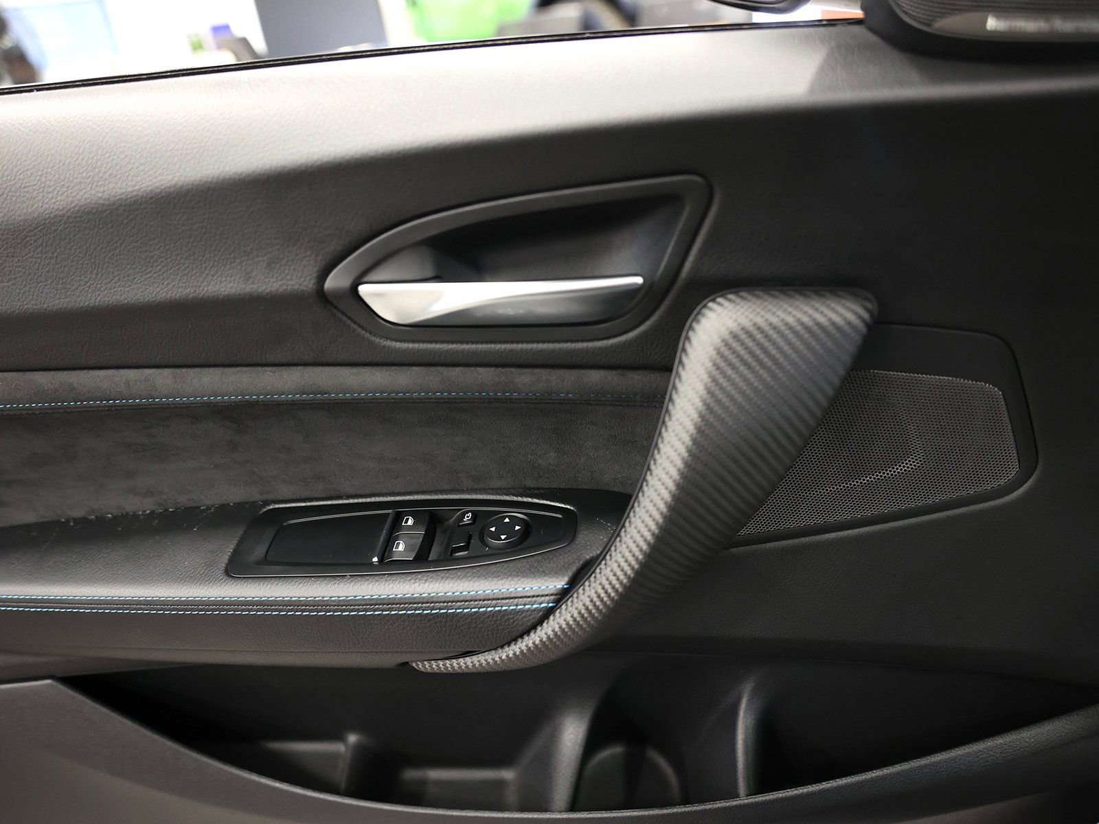 Used 2018 BMW M2 Base image 32