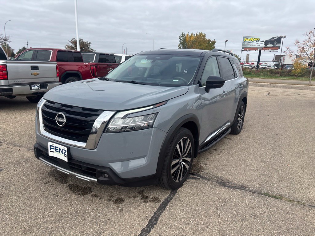 Used 2023 Nissan Pathfinder Platinum AWD/4WD image 1